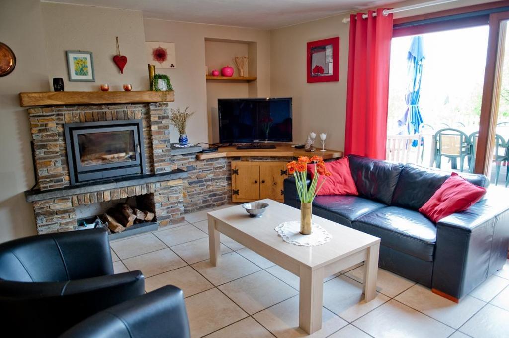 Vila Chez Eloy Rochehaut Exteriér fotografie